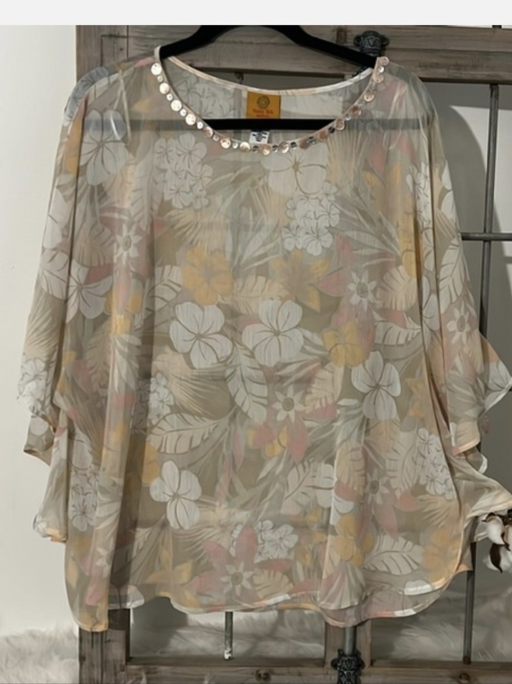 NWOT Ruby Rd. Slighly Sheer Top